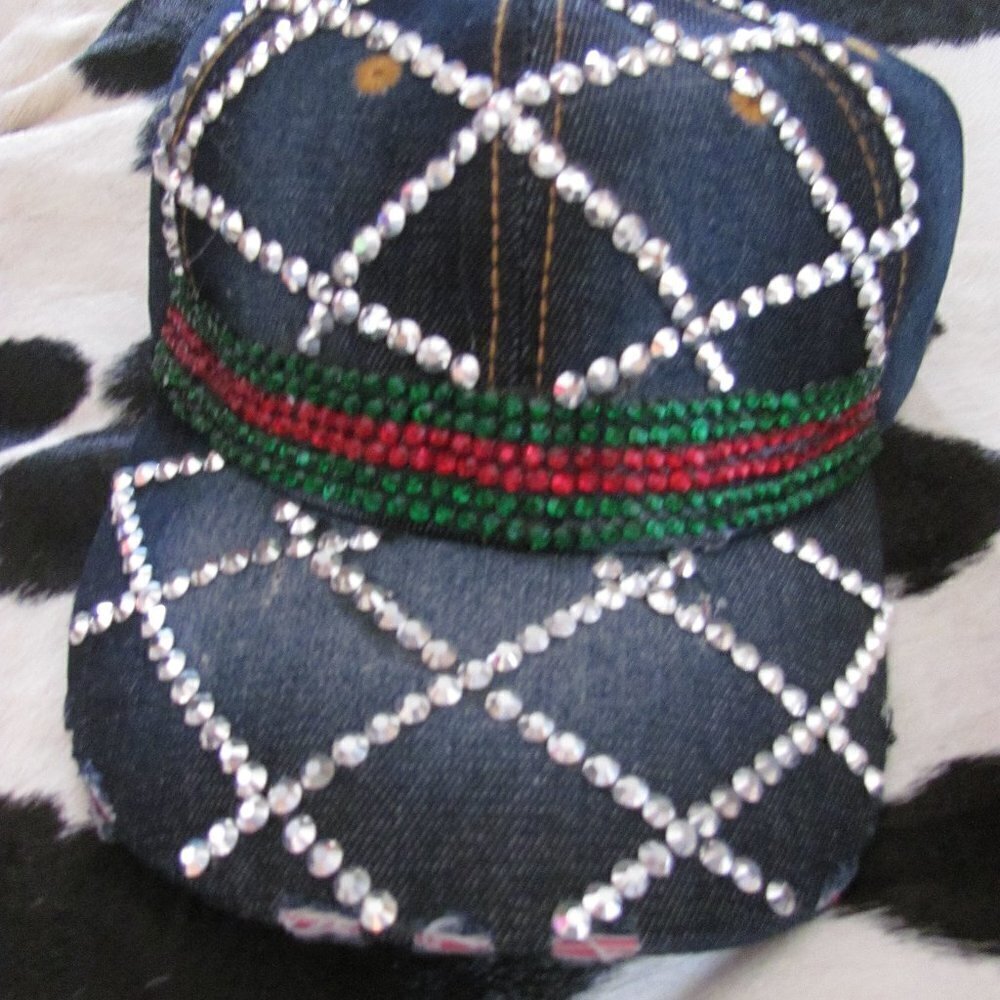 LADIES HAT WITH BLING‎